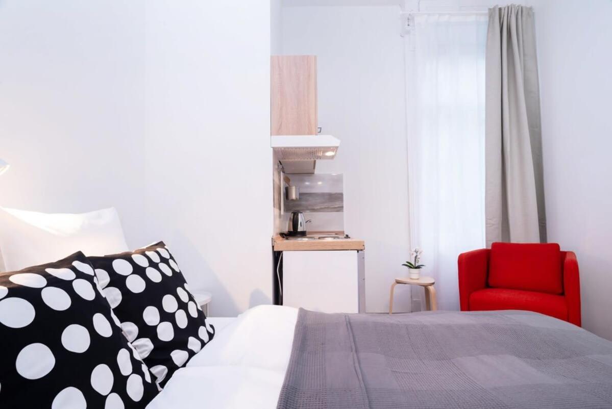 New Comfy Studio At Convenient Location Budapest Luaran gambar